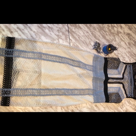 COPY - Midi lace dress - Picture 3 of 3